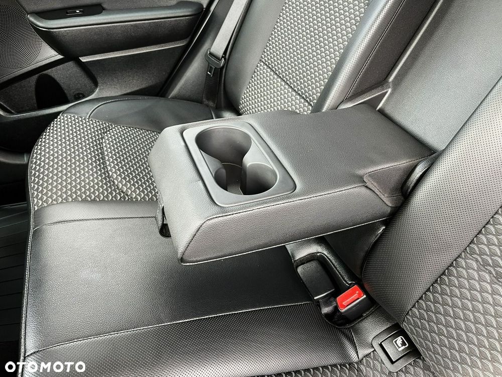 Kia XCeed 1.5 T-GDI M - 36
