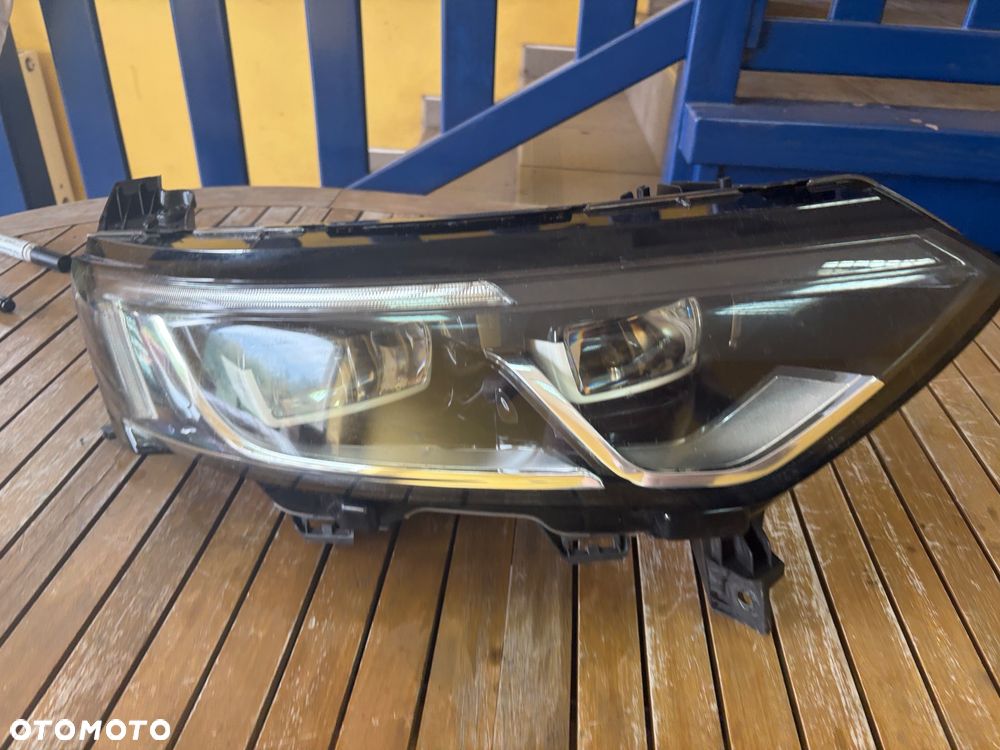 Renault Koleos II Lampa prawa przód przednia full led 260108343R - 1