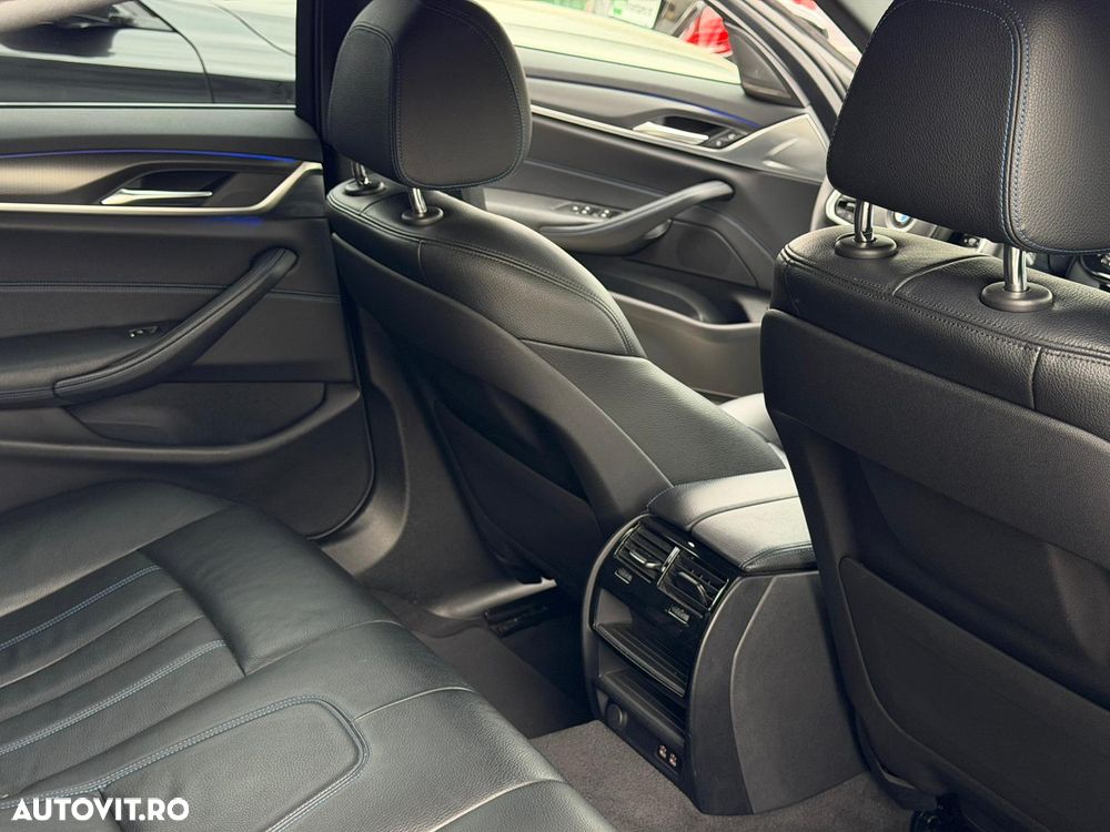 BMW Seria 5 520d Aut. M Sport Edition - 22