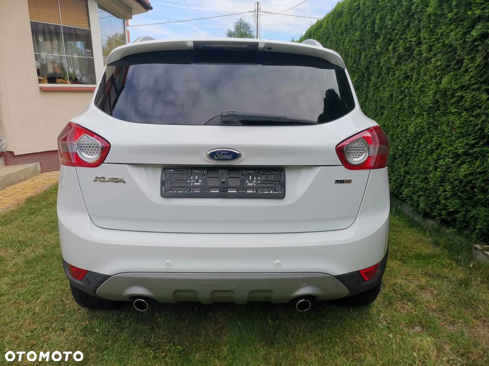 Ford Kuga 2.0 TDCi 2x4 Titanium - 8