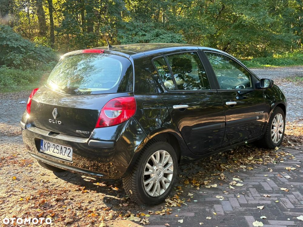 Renault Clio 1.6 16V Expression - 7
