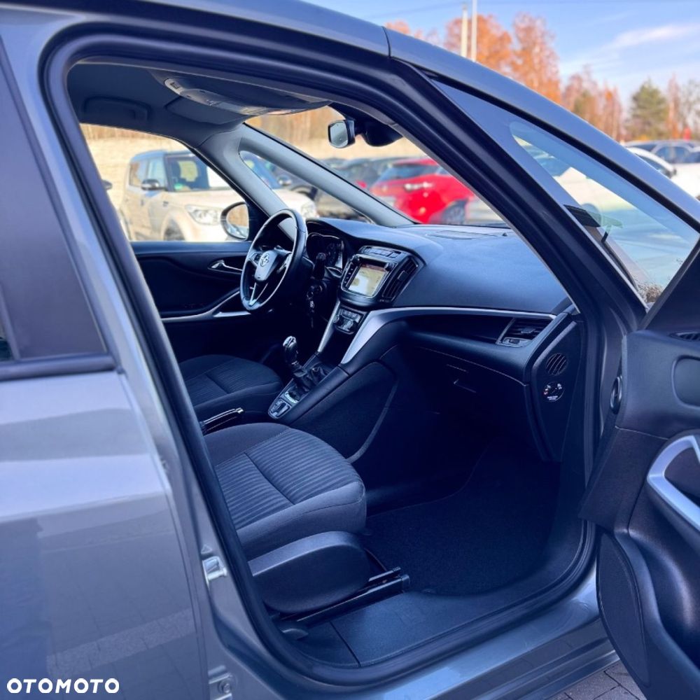 Opel Zafira - 17