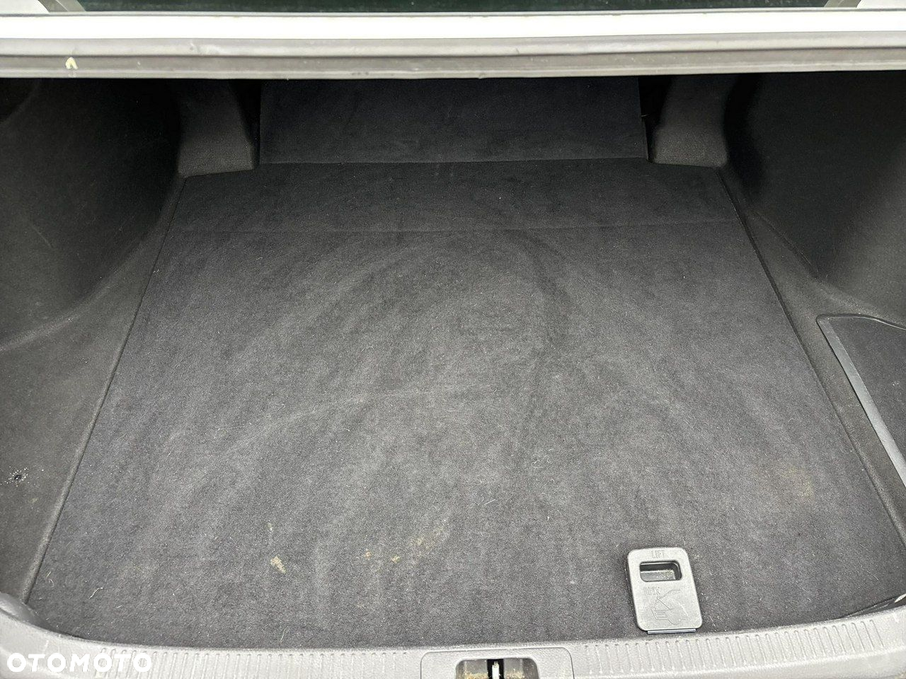 Toyota Camry - 14