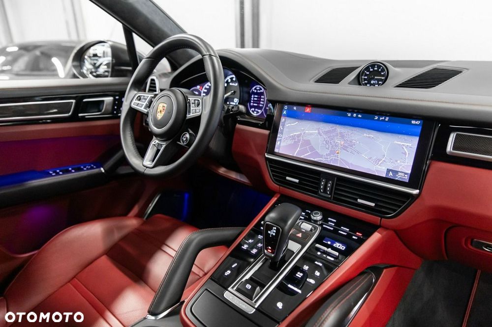 Porsche Cayenne - 27