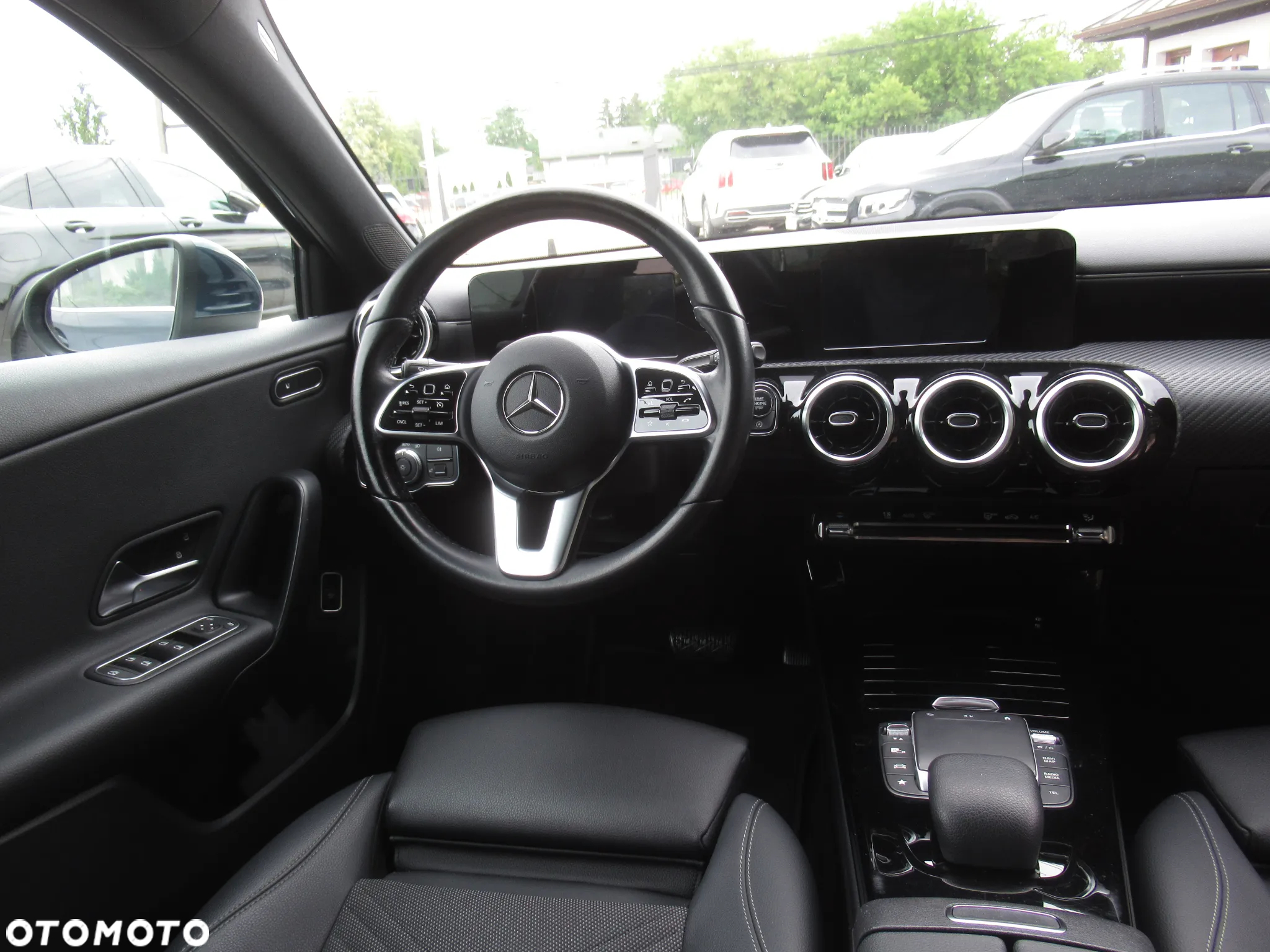 Mercedes-Benz Klasa A 180 7G-DCT - 12