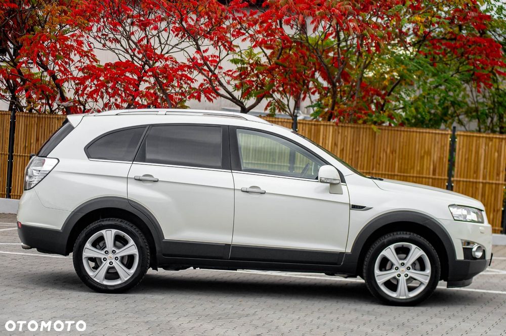 Chevrolet Captiva 3.0 V6 LTZ - 9