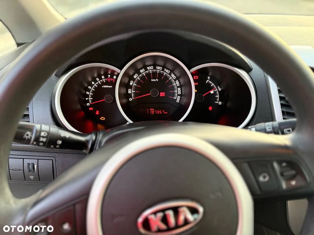Kia Venga 1.4 L - 15