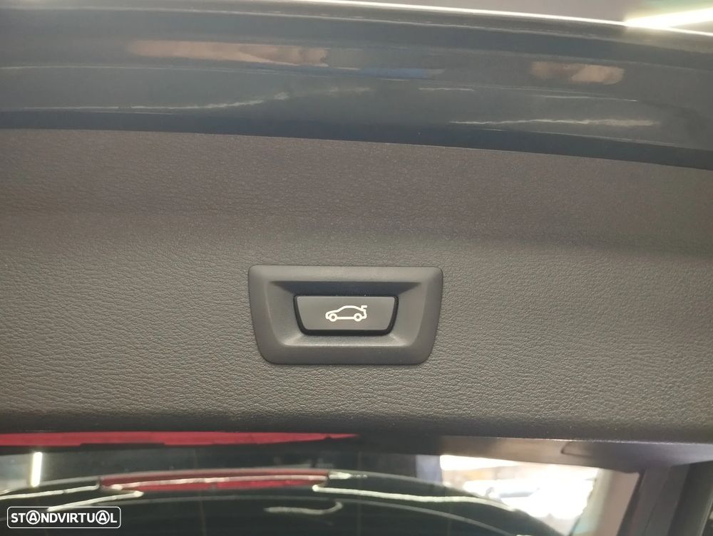 BMW X1 16 d sDrive Auto xLine - 13