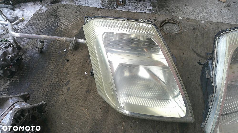 CITROEN C2 LAMPA PRZEDNIA LEWA !!! - 2