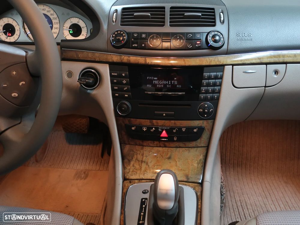 Mercedes-Benz E 220 CDI Auto Avantgarde - 22
