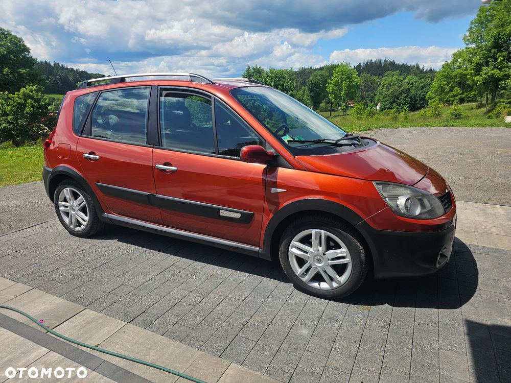 Renault Scenic 1.9 dCi FAP Conquest - 2