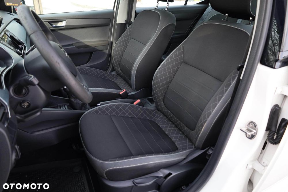 Skoda Fabia 1.0 Ambition - 25