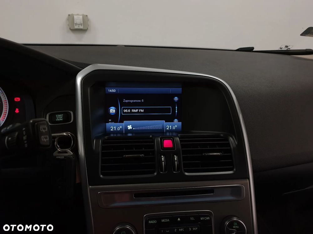 Volvo XC 60 - 19