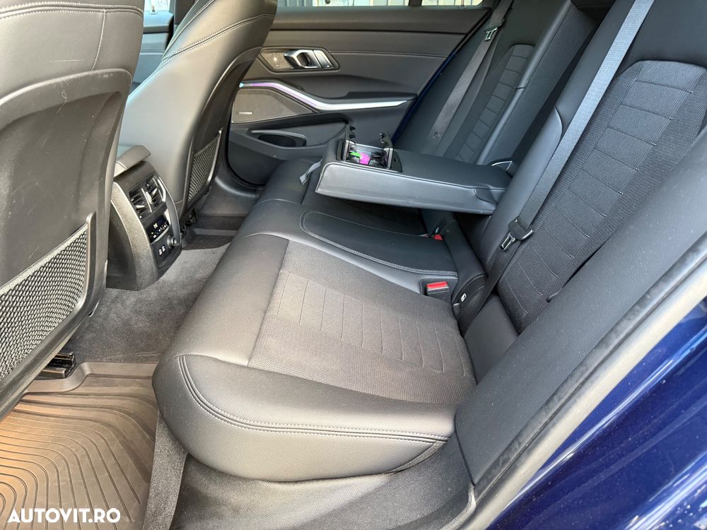 BMW Seria 3 320d xDrive Aut. Sport Line - 12