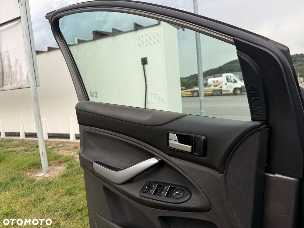 Ford Kuga 2.0 TDCi 4x4 Champions Edition - 13
