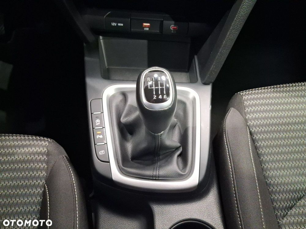Kia XCeed - 18