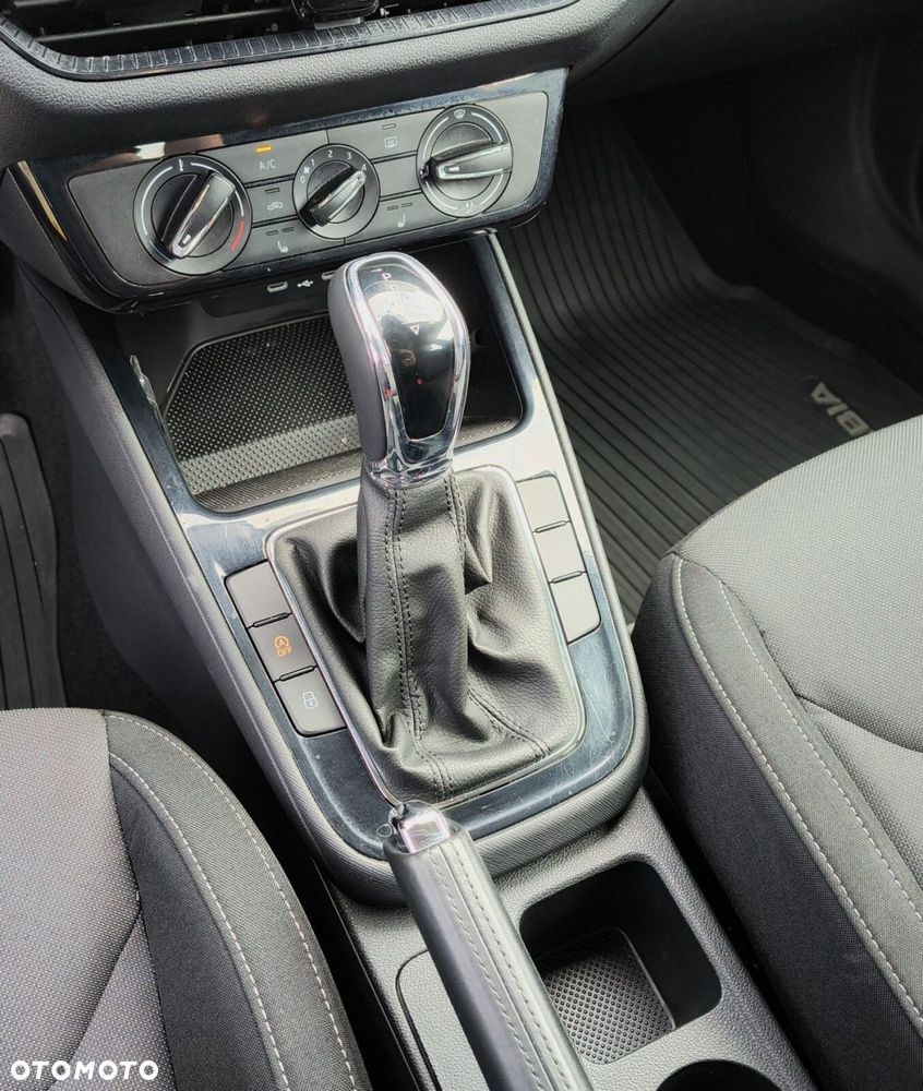 Skoda Fabia 1.0 TSI Ambition DSG - 22