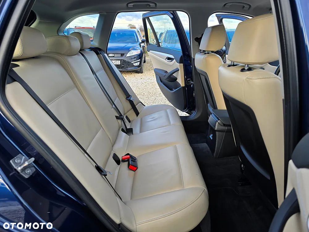 BMW X1 sDrive20i xLine - 24