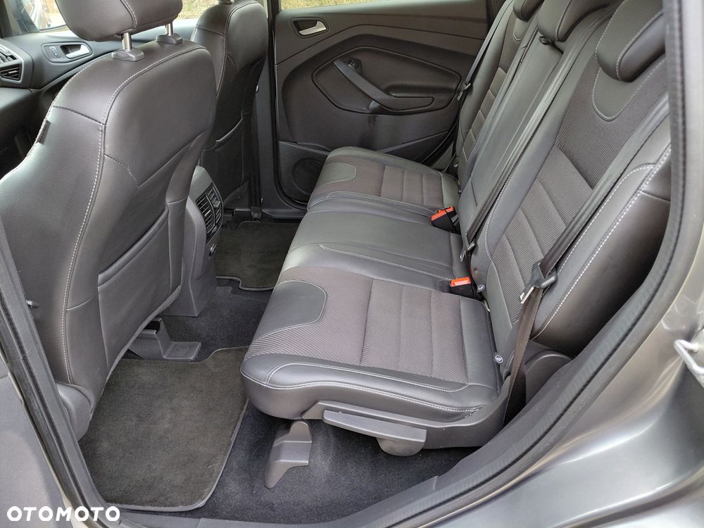 Ford Kuga 1.6 EcoBoost 2x4 Titanium - 13