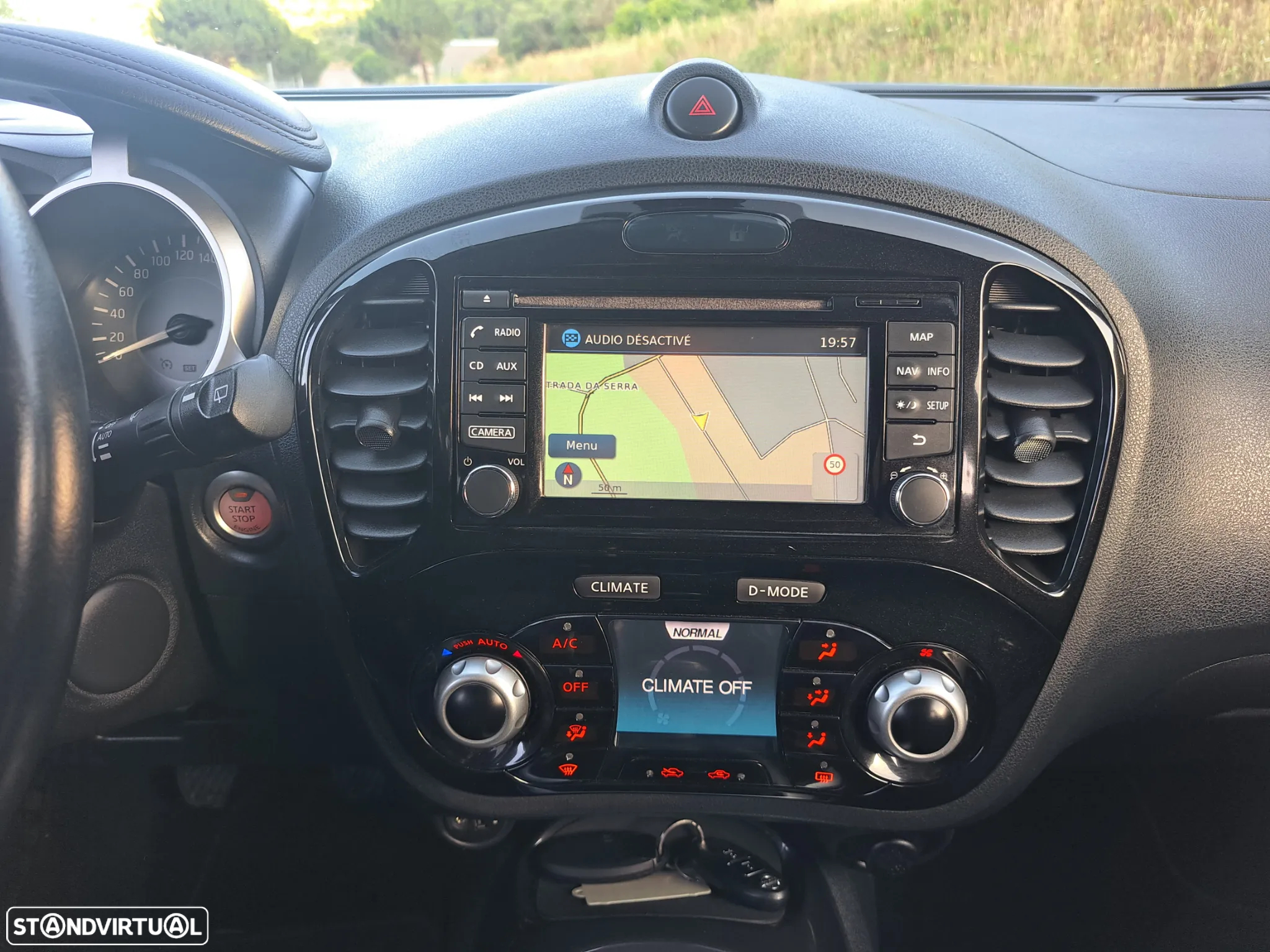 Nissan Juke 1.5 dCi Tekna Premium Ext.2 Black T. - 26