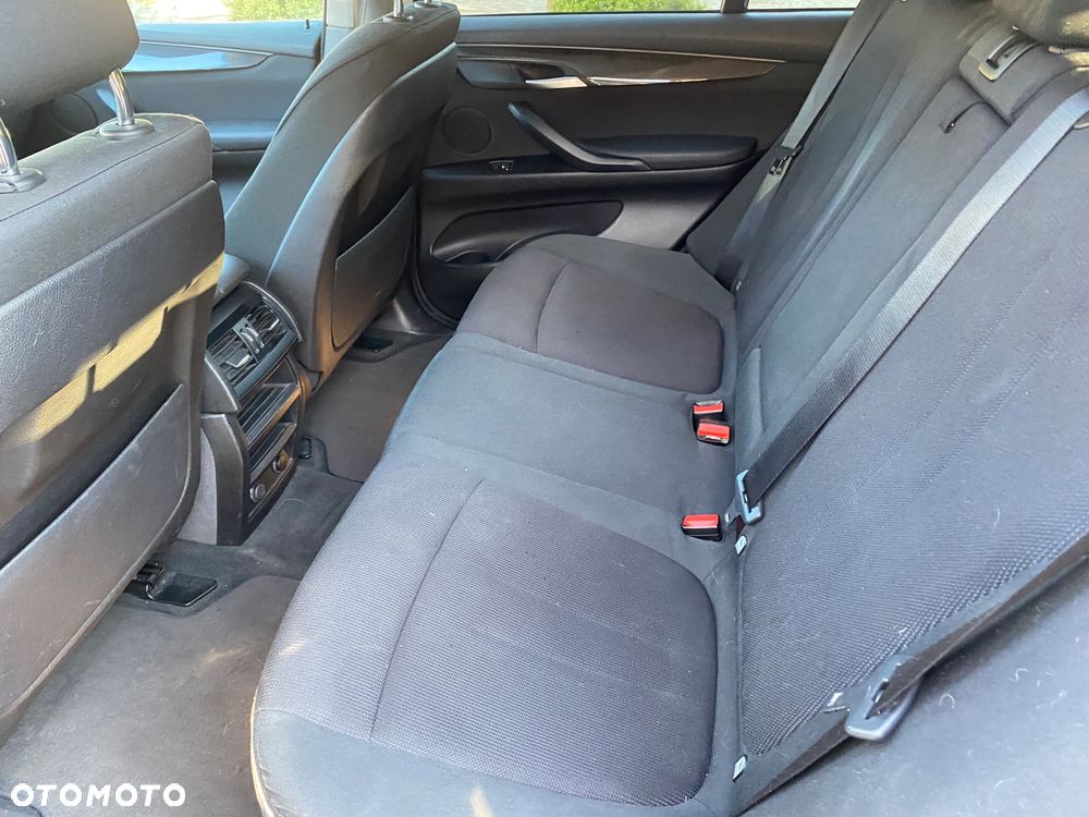BMW X5 xDrive25d - 16