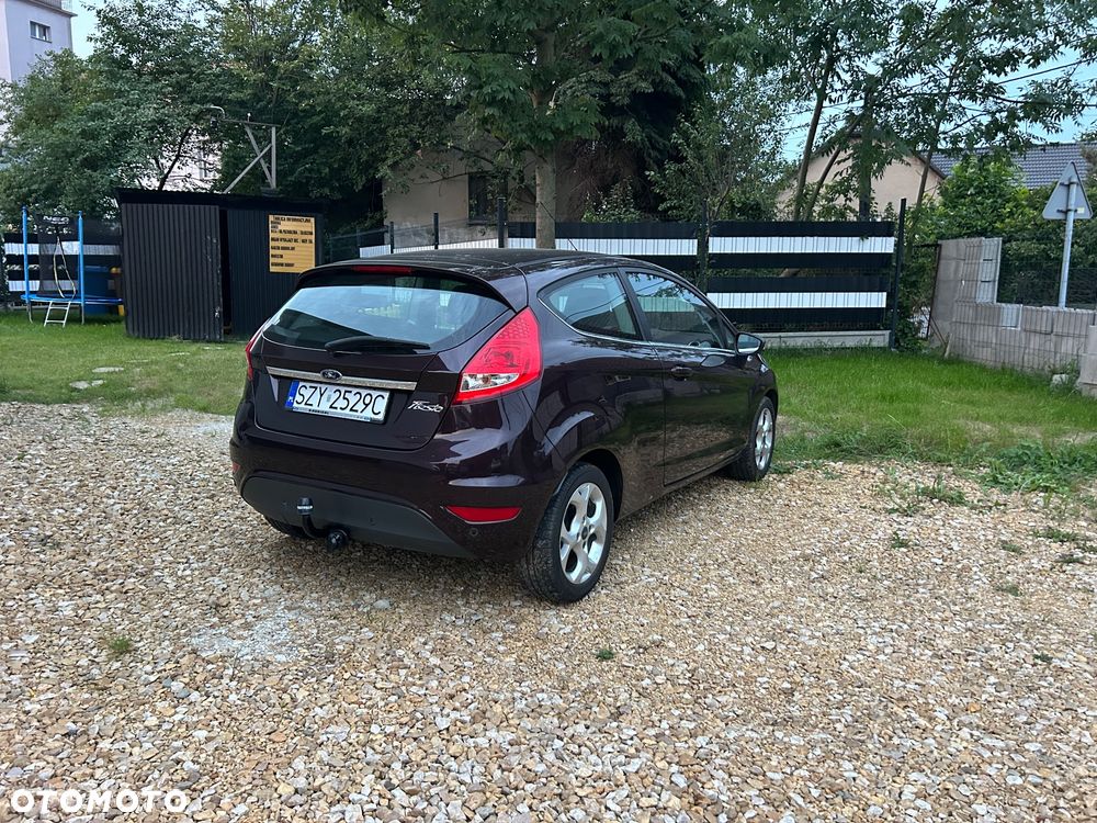 Ford Fiesta 1.25 Ghia - 6