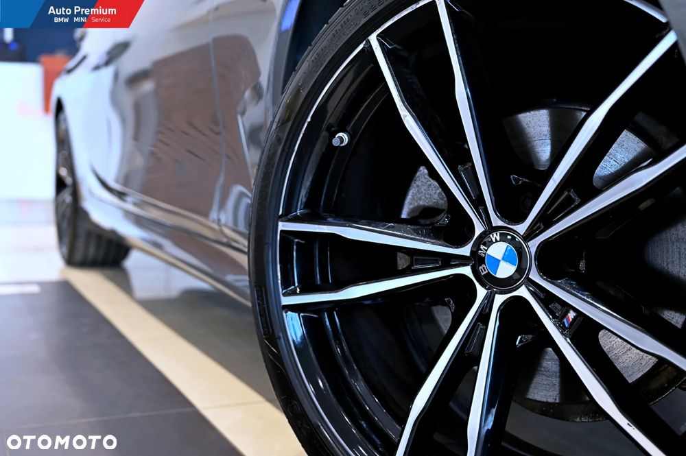 BMW Seria 3 320d xDrive M Sport - 22