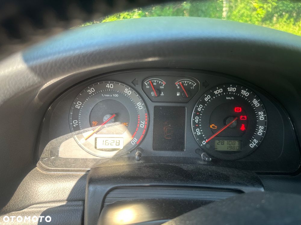 Skoda Superb 2.8 V6 Prestige Plus - 5