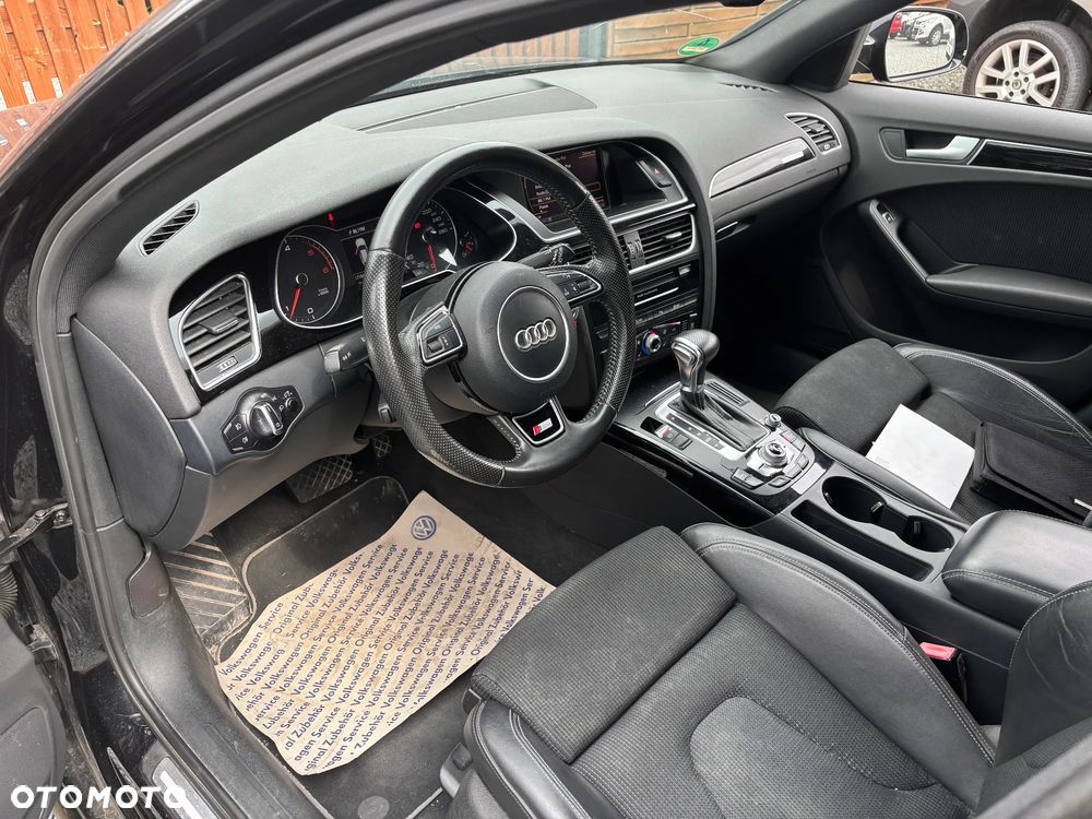 Audi A4 Avant 2.0 TDI DPF clean diesel quattro S tronic S line Sportpaket - 10