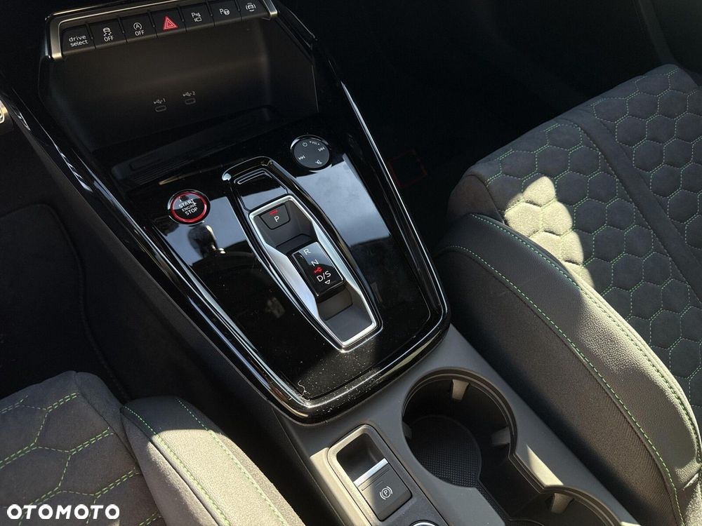 Audi RS3 Limousine - 15