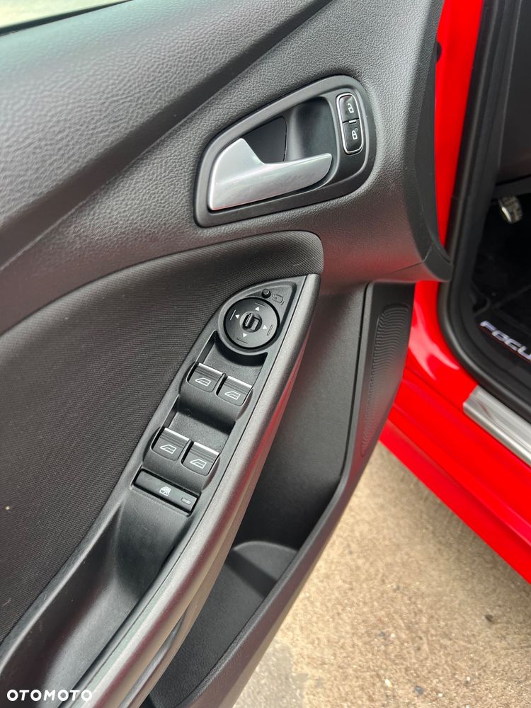 Ford Focus 1.0 EcoBoost ST-Line ASS - 18