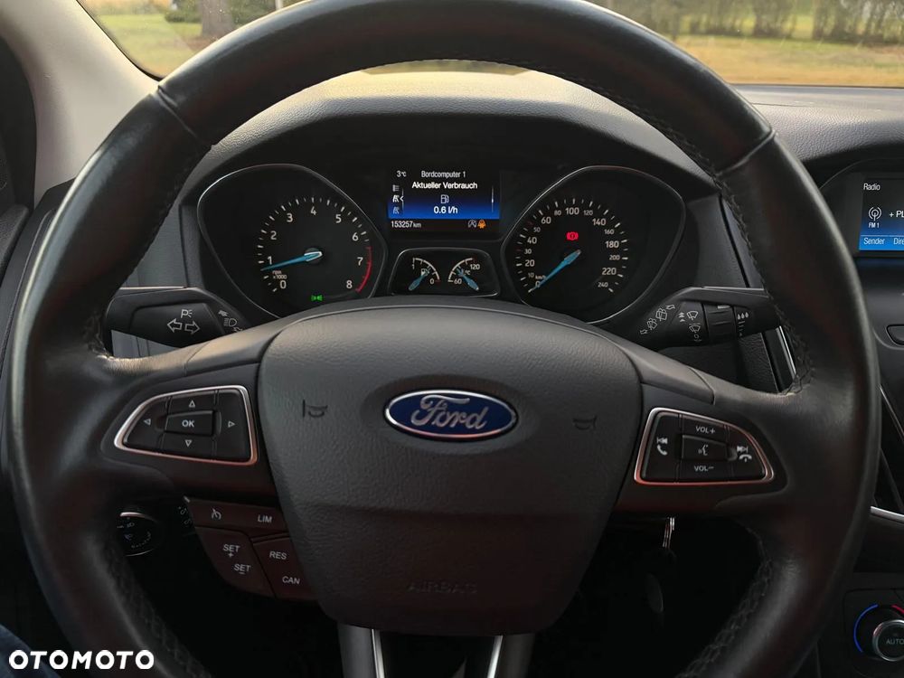 Ford Focus 1.0 EcoBoost Titanium - 21