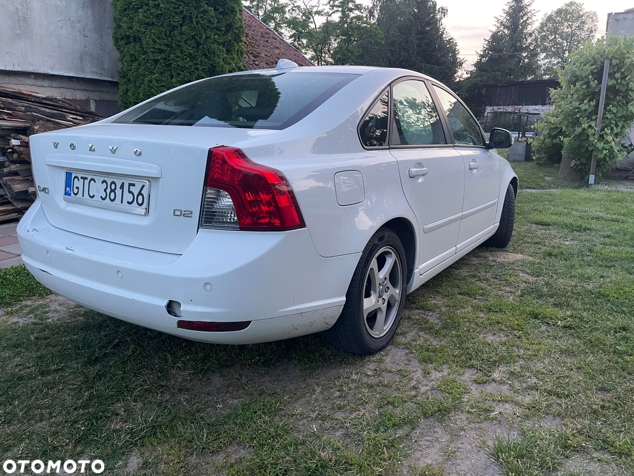 Volvo S40 D2 R-Design - 5