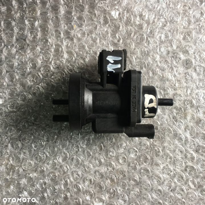 ZAWÓR PODCIŚNIENIA MERCEDES 0005450427 - 1