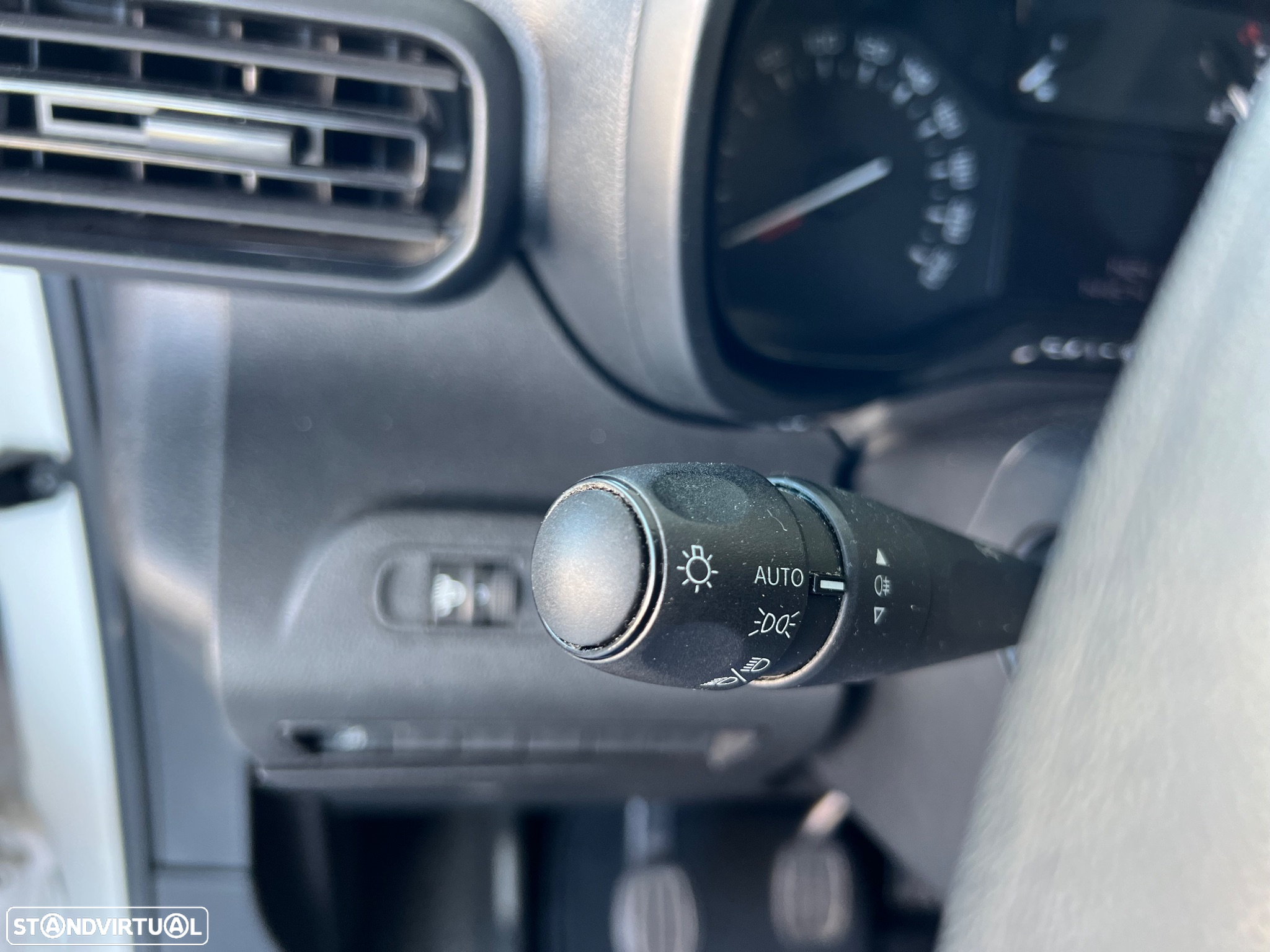 Toyota Proace City 1.5D L1 Comfort PTB - 11