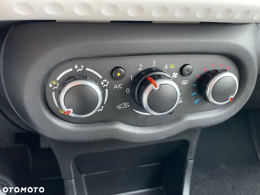 Renault Twingo SCe 70 Start&Stop Intens - 17