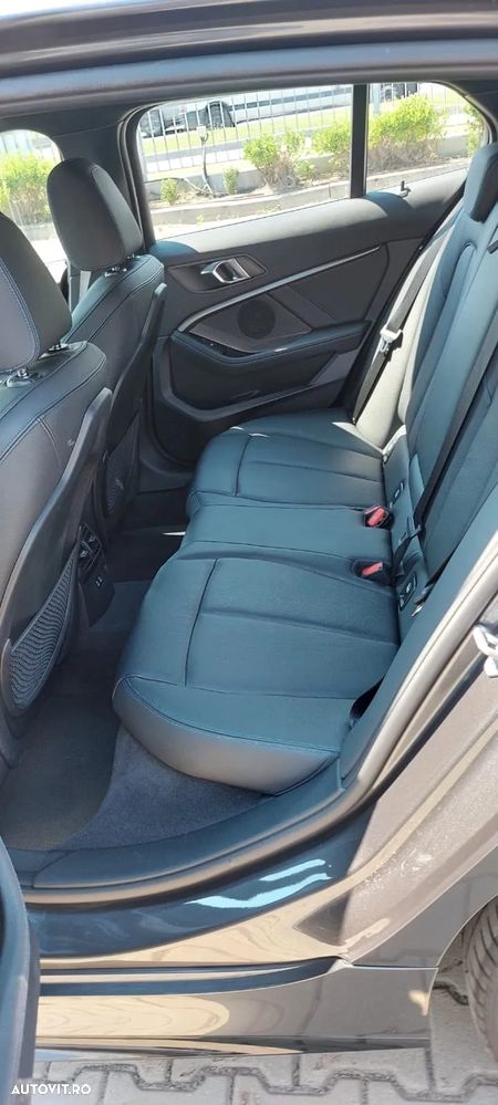 BMW M1 M135i xDrive - 4