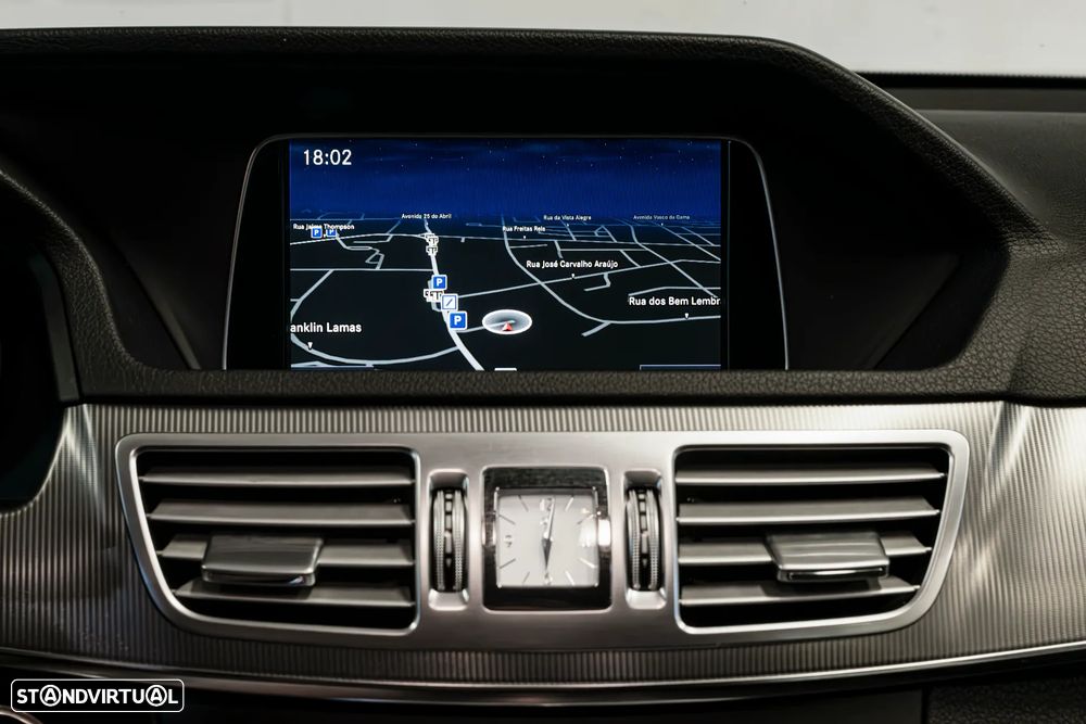 Mercedes-Benz E 300 Bluetec Hybrid Avantgarde - 19
