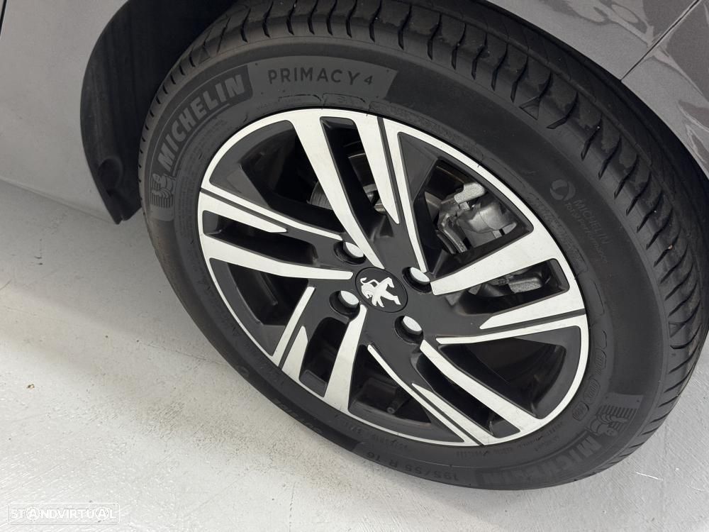 Peugeot 208 1.2 PureTech Allure EAT8 - 22