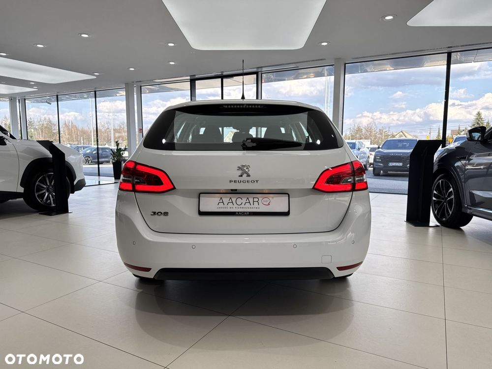 Peugeot 308 - 4