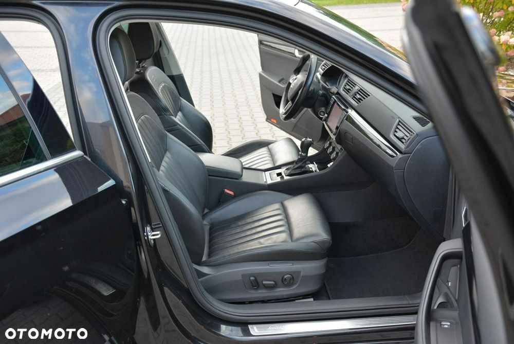 Skoda Superb 2.0 TDI 4x4 L&K DSG - 16