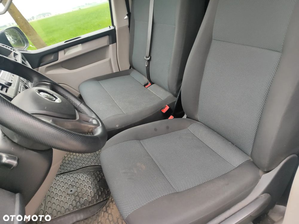 Volkswagen TRANSPORTER T6 - 13