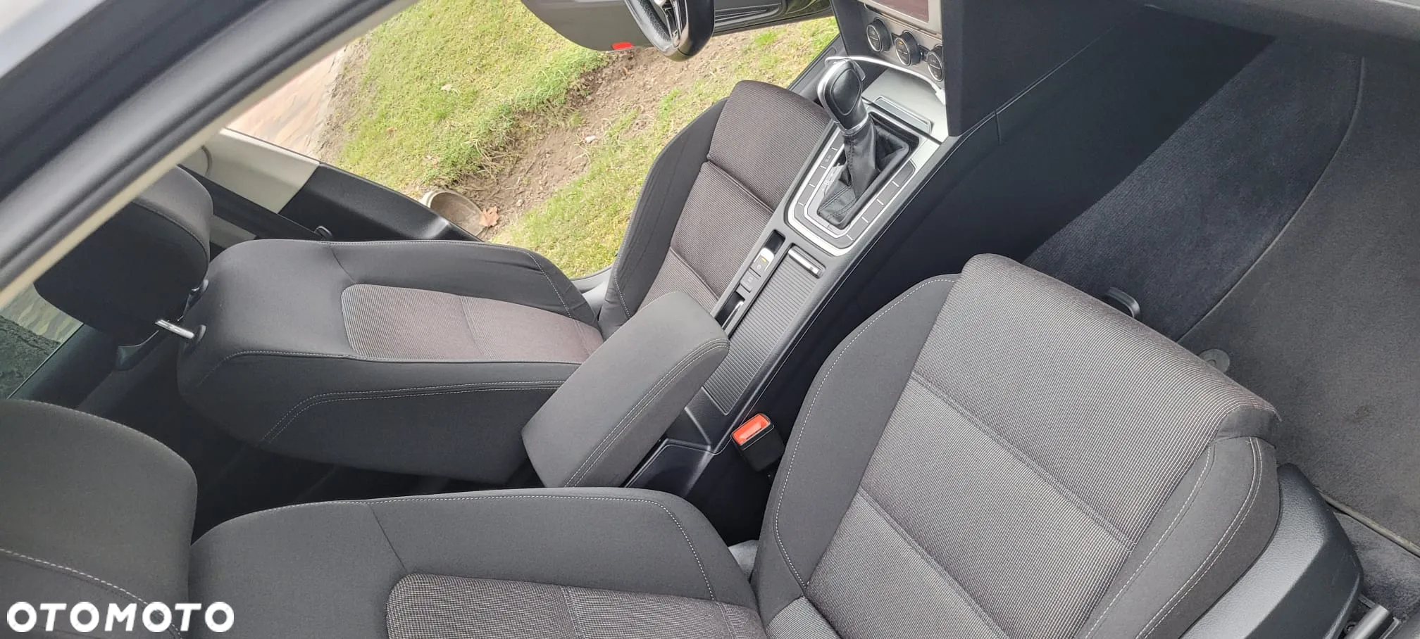 Volkswagen Passat 2.0 TDI BMT Comfortline DSG - 9