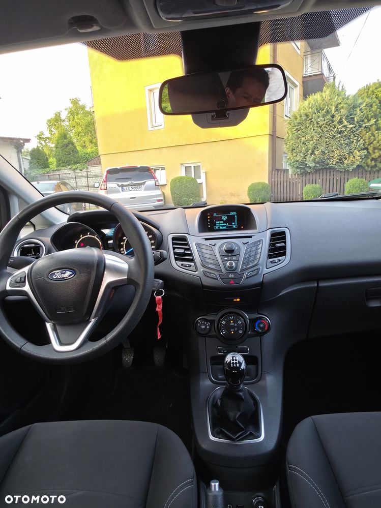 Ford Fiesta 1.0 Champions Edition - 12