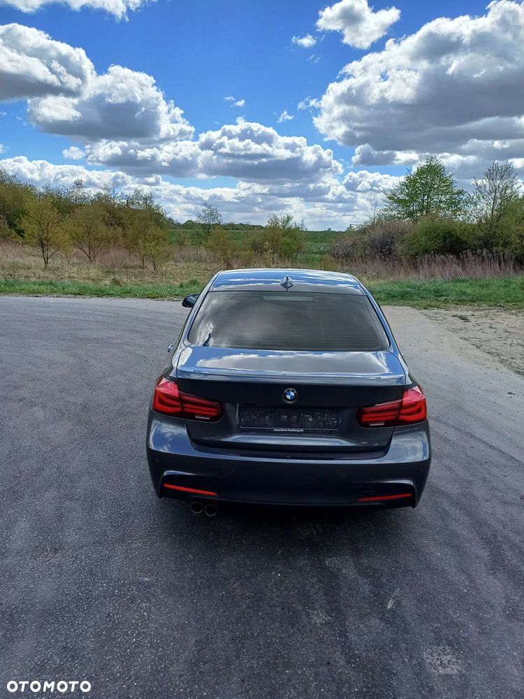 BMW Seria 3 320d M Sport - 15