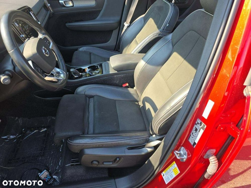 Volvo XC 40 T5 AWD R-Design - 6