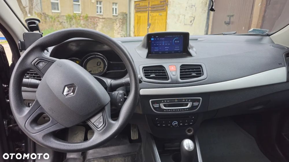 Renault Fluence 1.6 16V Color Edition - 24