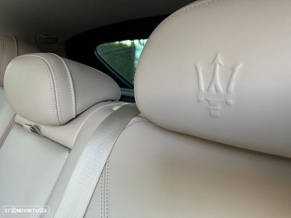 Maserati Levante 3.0 V6 - 36