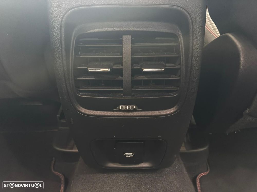 Ford Kuga 1.5 EcoBoost ST-Line - 37