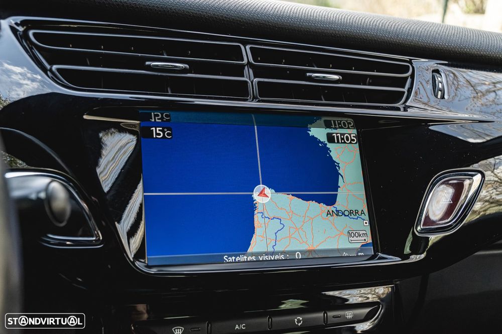 Citroën DS3 1.6 e-HDi So Chic - 28